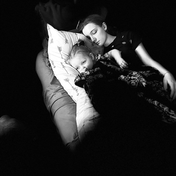 🌷Meet your Posher🌷 Yvonne - Picture 4 of 15